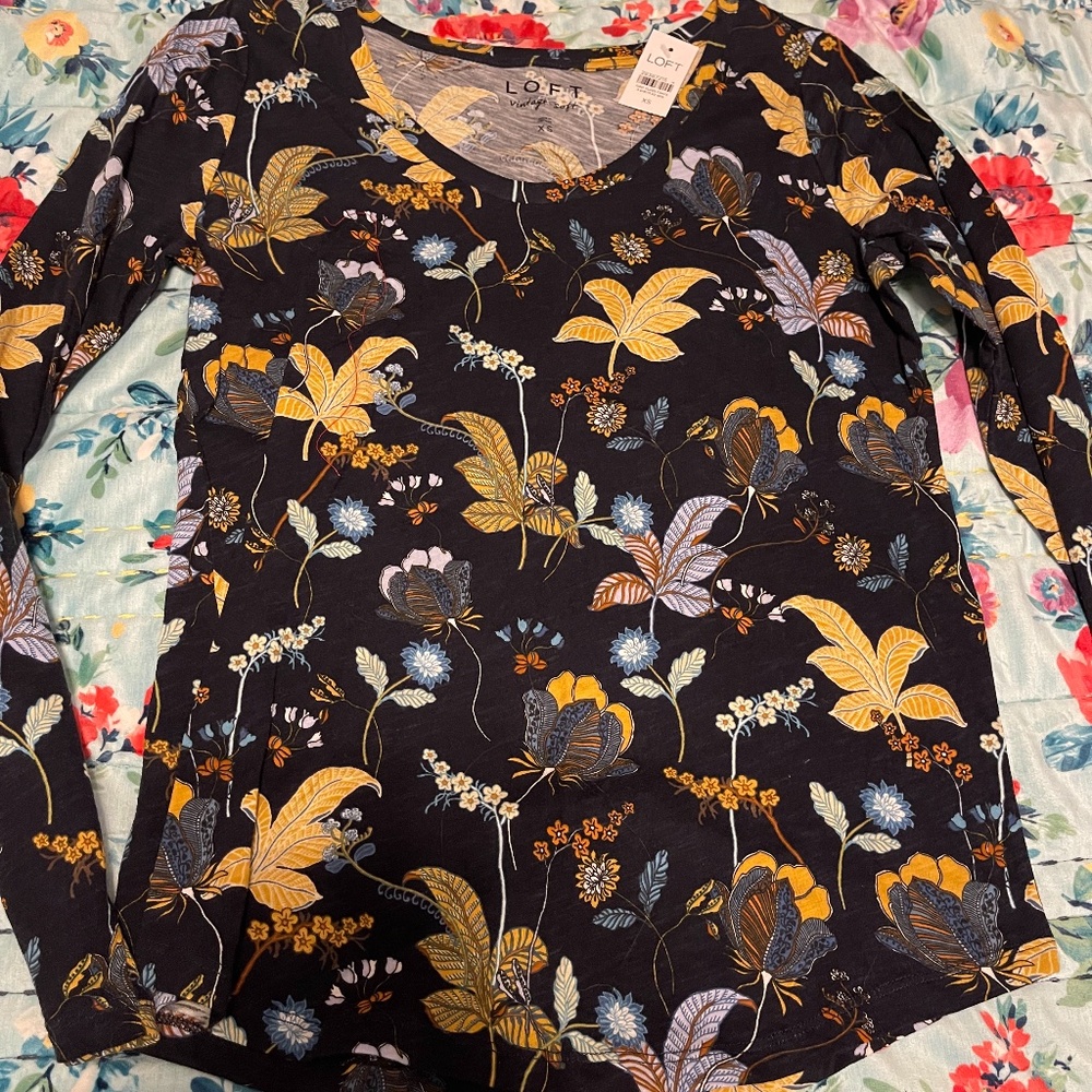LOFT vintage soft long sleeve tee (navy-floral)
